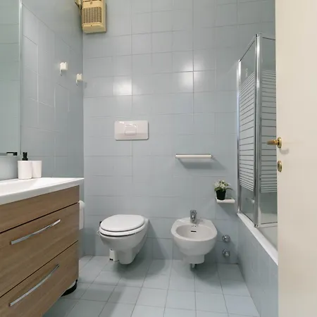 Apartment Welcomely - Madame Bovara Lecco
