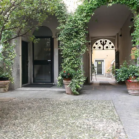 Welcomely - Madame Bovara Lecco